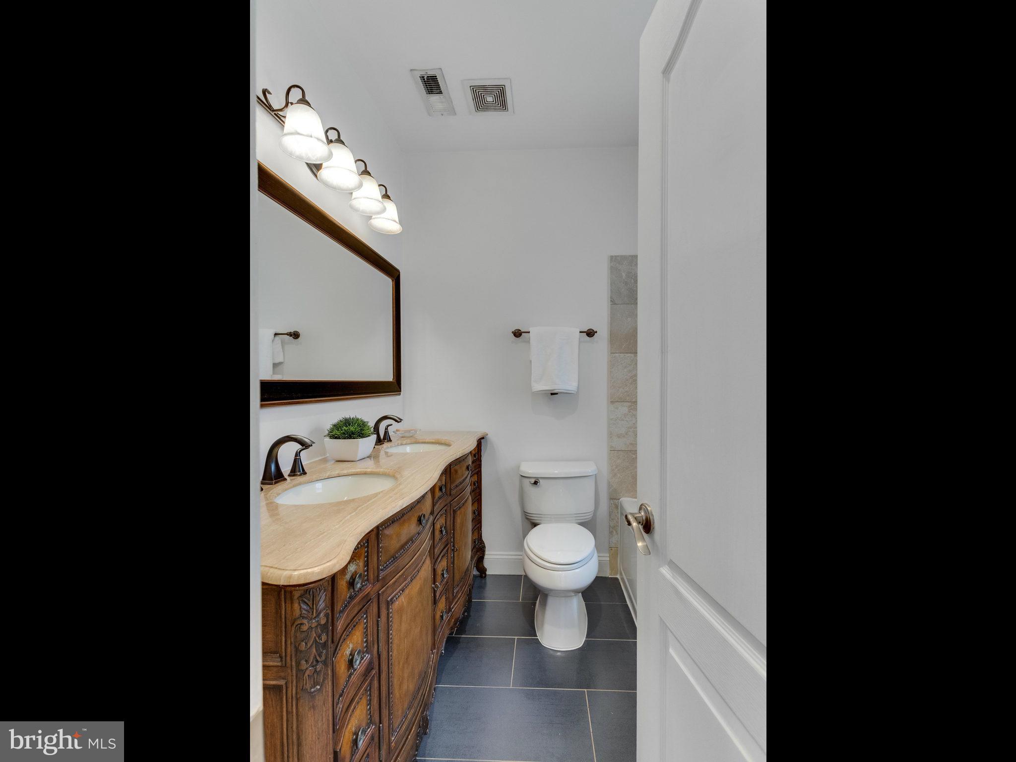 161 Randolph Place Northwest, Unit 2 Washington, DC 20001 - Photo 14 of 19 Bath (Master)