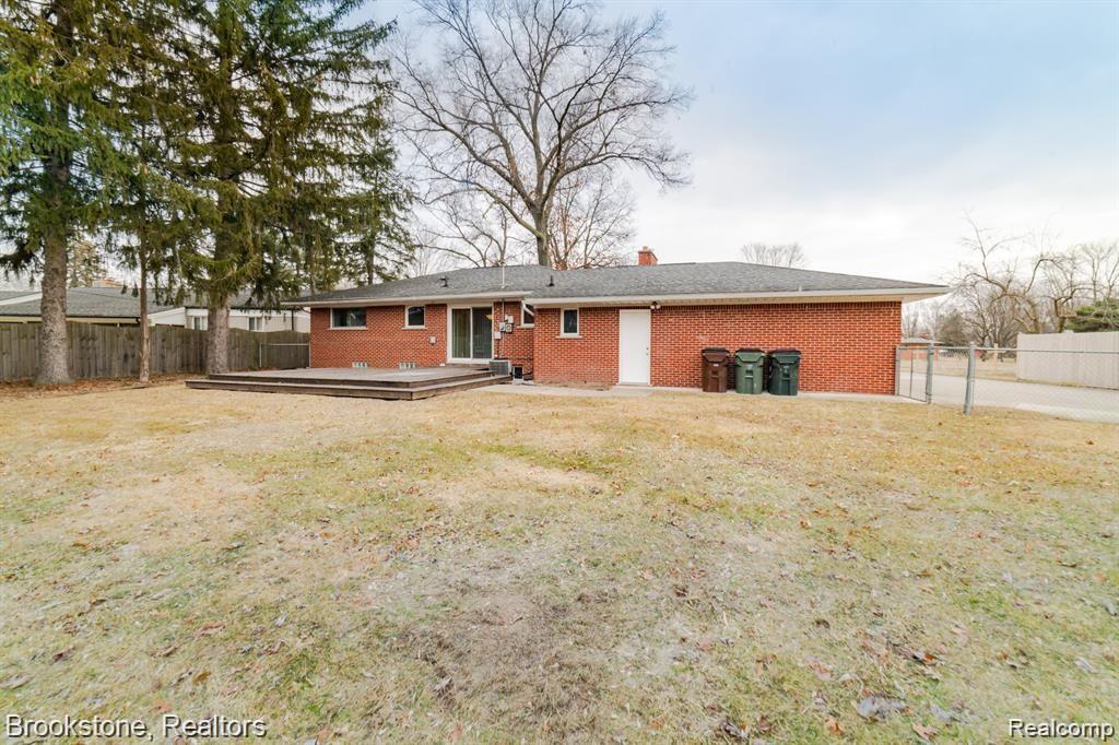 52001 Shelby Road Utica, MI 48316 - Photo 35 of 37