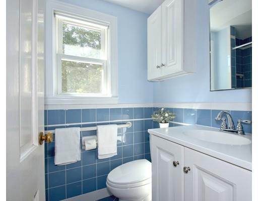 13 Dean Road Wayland, MA 01778 - Photo 11 of 18 Gallery Image 11