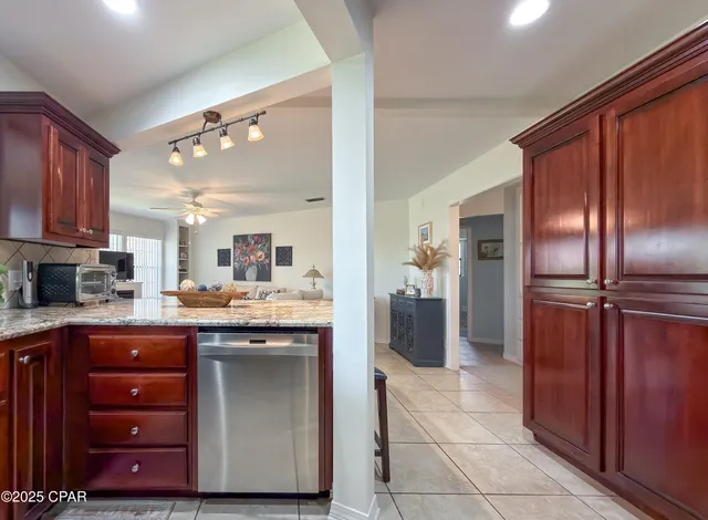 $549,000 | 5091 Lake Bluff Circle, Marianna, FL 32446