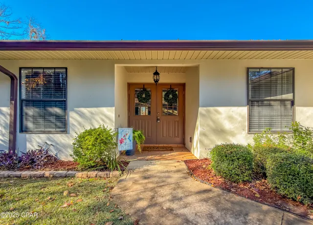 $549,000 | 5091 Lake Bluff Circle, Marianna, FL 32446