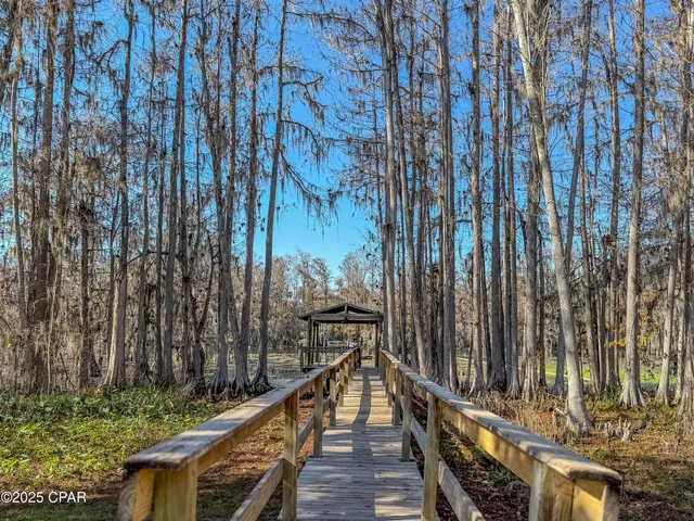 $549,000 | 5091 Lake Bluff Circle, Marianna, FL 32446