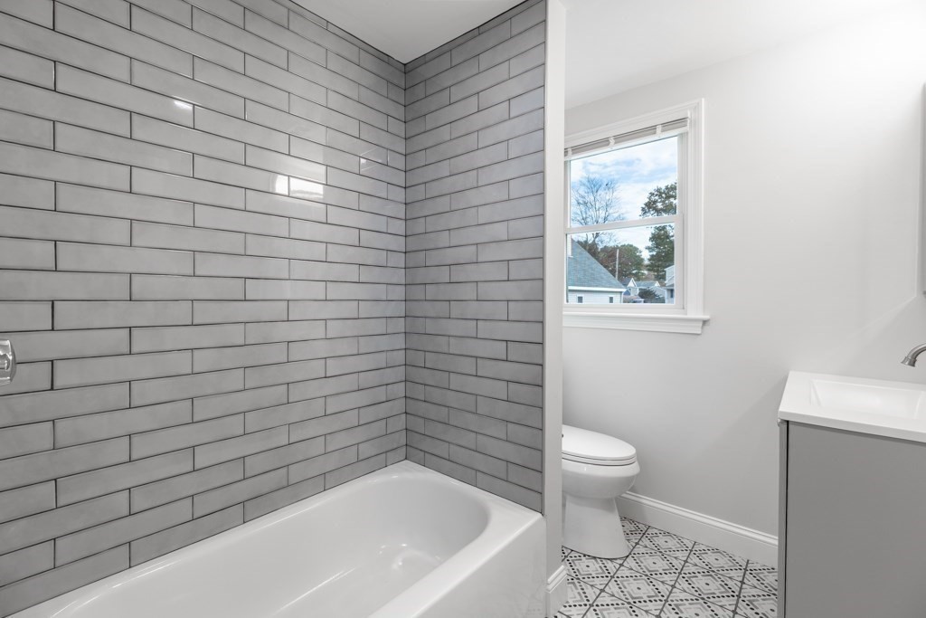 4 Island Road Norton, MA 02766 - Photo 10 of 17 Gallery Image 10