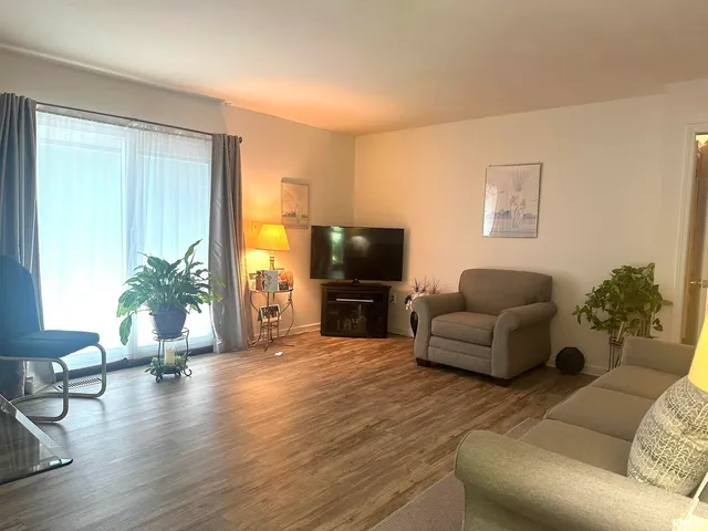 $199,000 | 5559 Country Club Road, Murphysboro, IL 62966