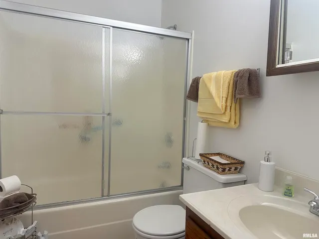 $199,000 | 5559 Country Club Road, Murphysboro, IL 62966