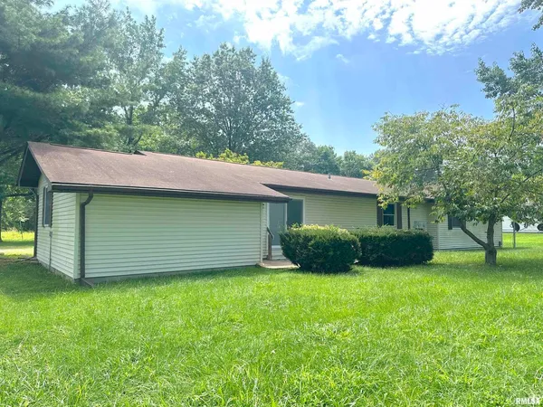 $199,000 | 5559 Country Club Road, Murphysboro, IL 62966