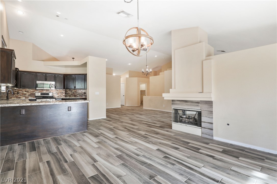 839 Coastal Beach Road Henderson, NV 89002 - Photo 17 of 33 Gallery Image 17