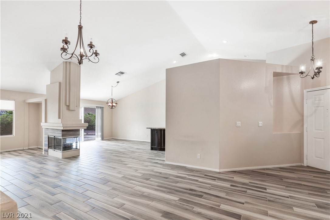 839 Coastal Beach Road Henderson, NV 89002 - Photo 3 of 33 Gallery Image 3