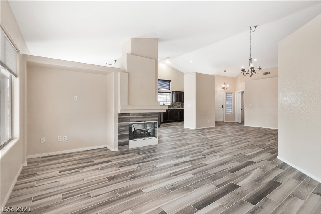 839 Coastal Beach Road Henderson, NV 89002 - Photo 5 of 33 Gallery Image 5