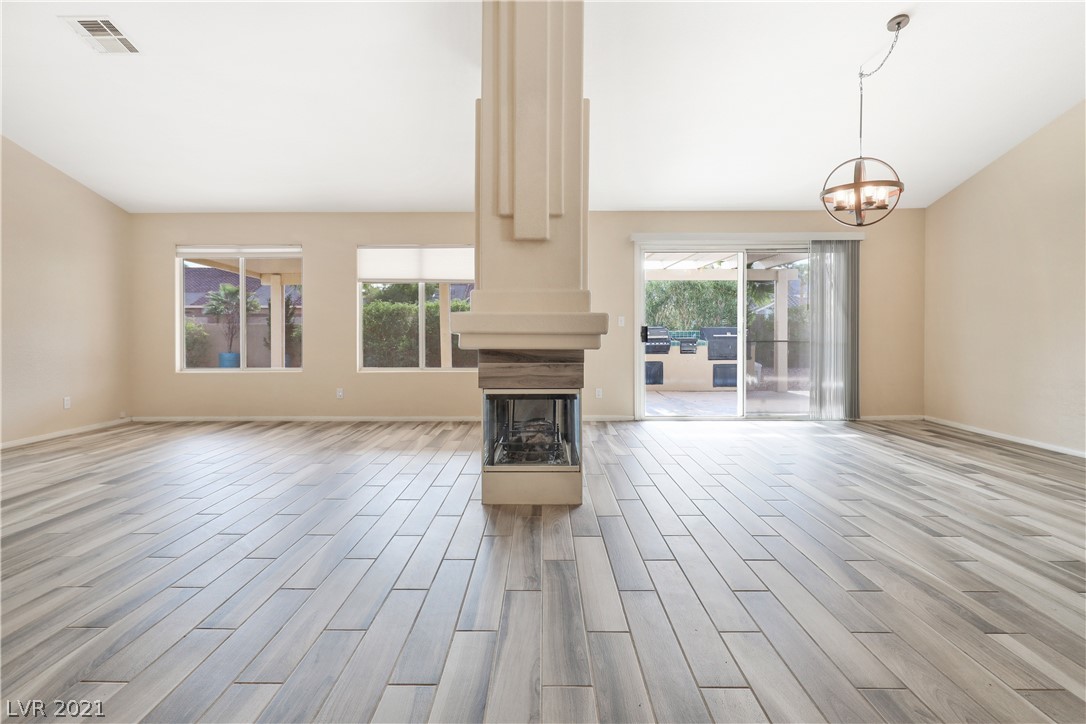 839 Coastal Beach Road Henderson, NV 89002 - Photo 8 of 33 Gallery Image 8