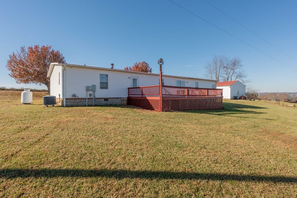 2890 Hunters Ridge Road Hillsville, VA 24343 - Photo 48 of 74 Gallery Image 48