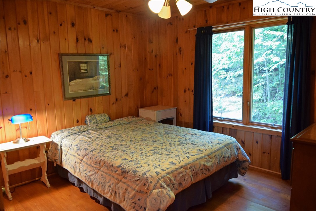 3750 Rip Shin Road Lansing, NC 28643 - Photo 15 of 36