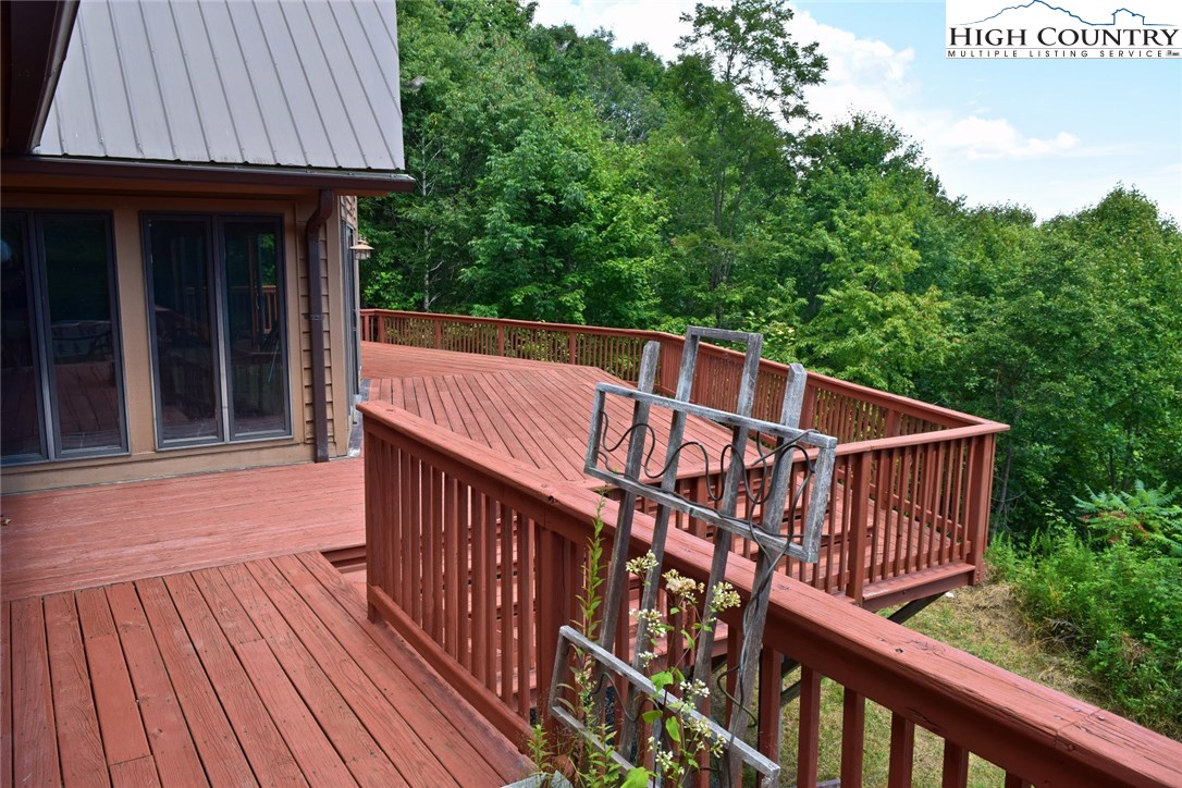 3750 Rip Shin Road Lansing, NC 28643 - Photo 31 of 36