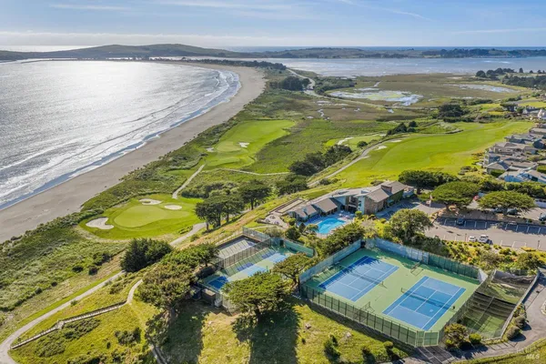 $3,400,000 | 88 Cypress Loop, Bodega Bay, CA 94923