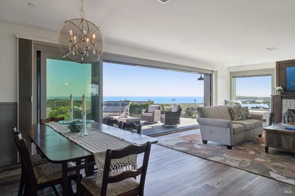 $3,400,000 | 88 Cypress Loop, Bodega Bay, CA 94923