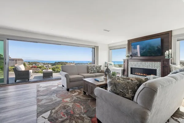 $3,400,000 | 88 Cypress Loop, Bodega Bay, CA 94923