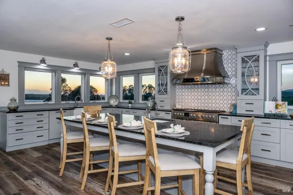 $3,400,000 | 88 Cypress Loop, Bodega Bay, CA 94923