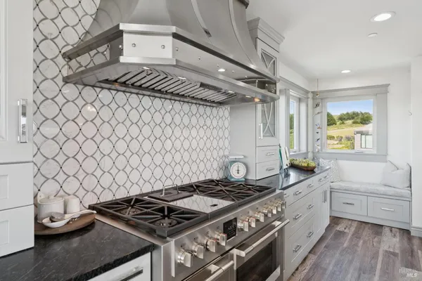 $3,400,000 | 88 Cypress Loop, Bodega Bay, CA 94923