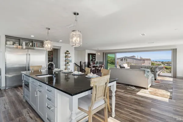 $3,400,000 | 88 Cypress Loop, Bodega Bay, CA 94923
