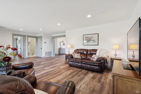 $3,400,000 | 88 Cypress Loop, Bodega Bay, CA 94923