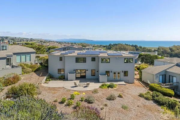 $3,400,000 | 88 Cypress Loop, Bodega Bay, CA 94923