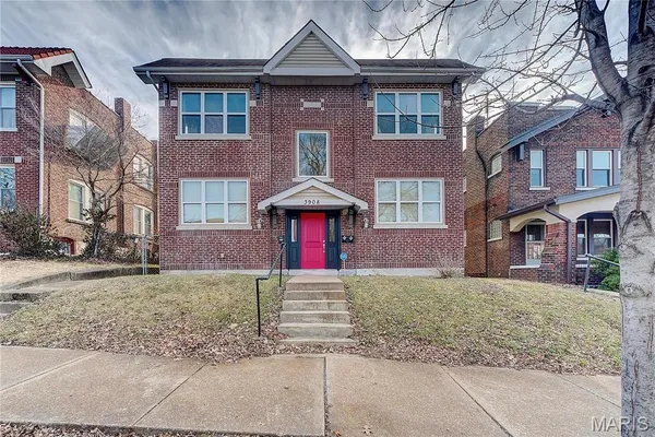 $1,500 | 3908 McDonald Avenue, Unit 2FW, St. Louis, MO 63116