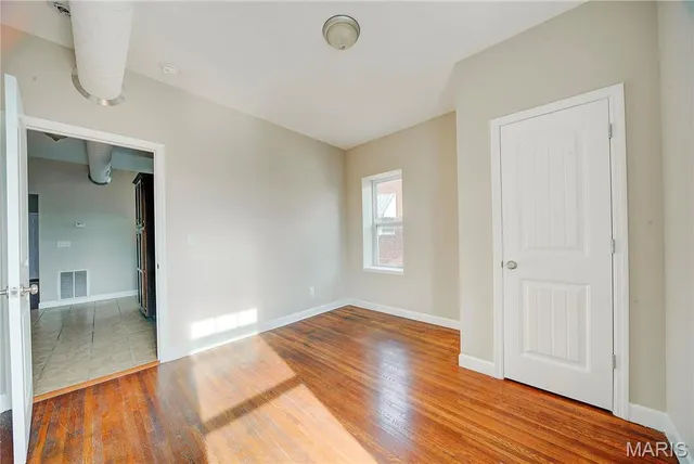 $1,500 | 3908 McDonald Avenue, Unit 2FW, St. Louis, MO 63116