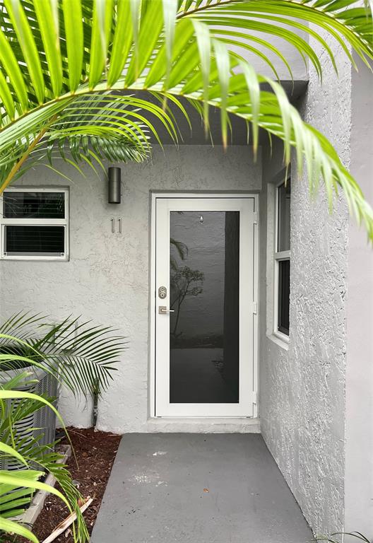 801 Southeast 16th Court, Unit 11 Fort Lauderdale, FL 33316 - Photo 7 of 49 #11 Townhouse Private Entry