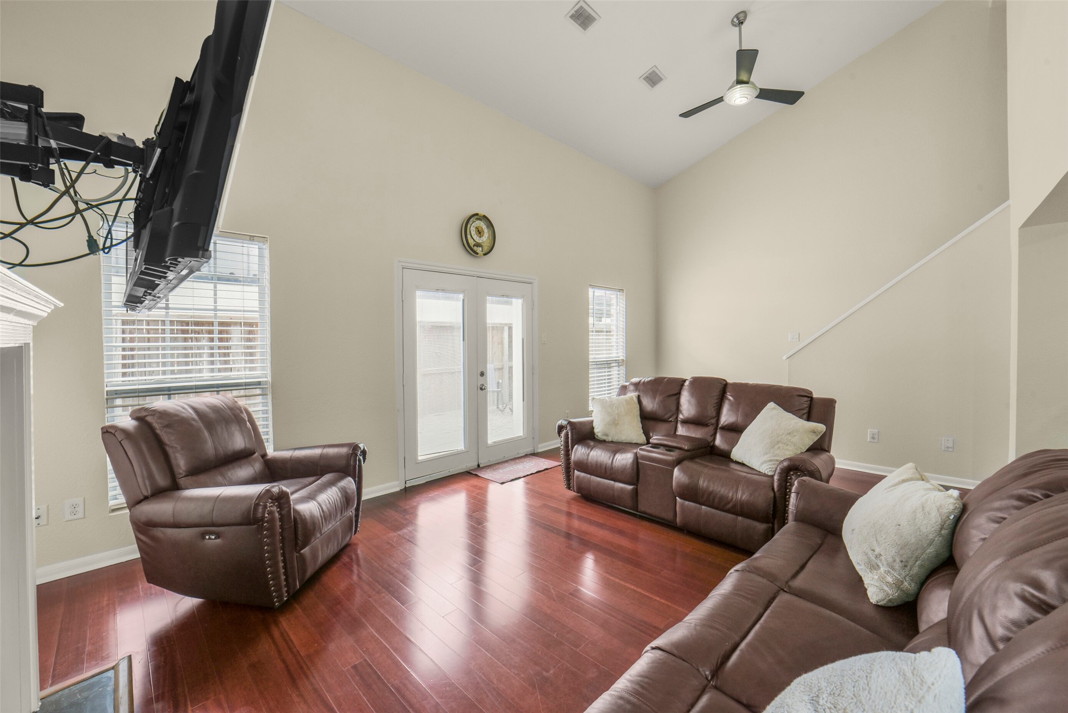 5707 Innsbruck Street Bellaire, TX 77401 - Photo 18 of 35 Elegant French doors open to a welcoming patio.
