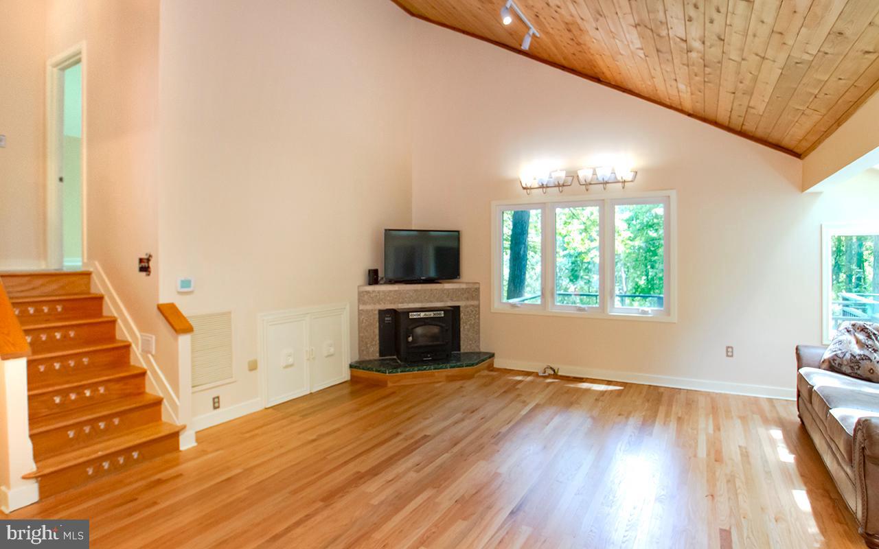14 Lynn Ridge Court Manchester, MD 21102 - Photo 6 of 62 Gallery Image 6