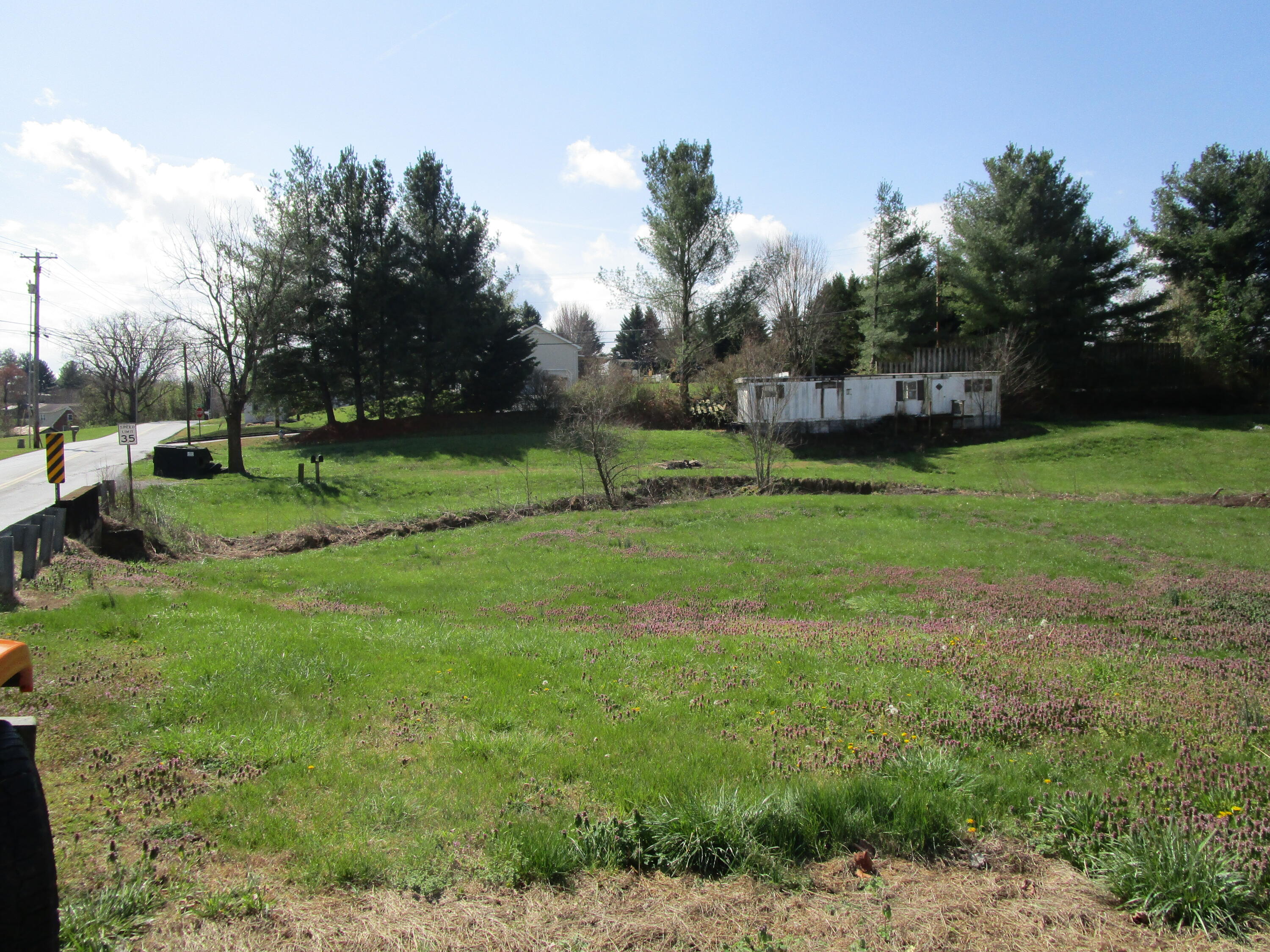 397 Hugh Cox Road Jonesborough, TN 37659 - Photo 2 of 15 IMG_4435