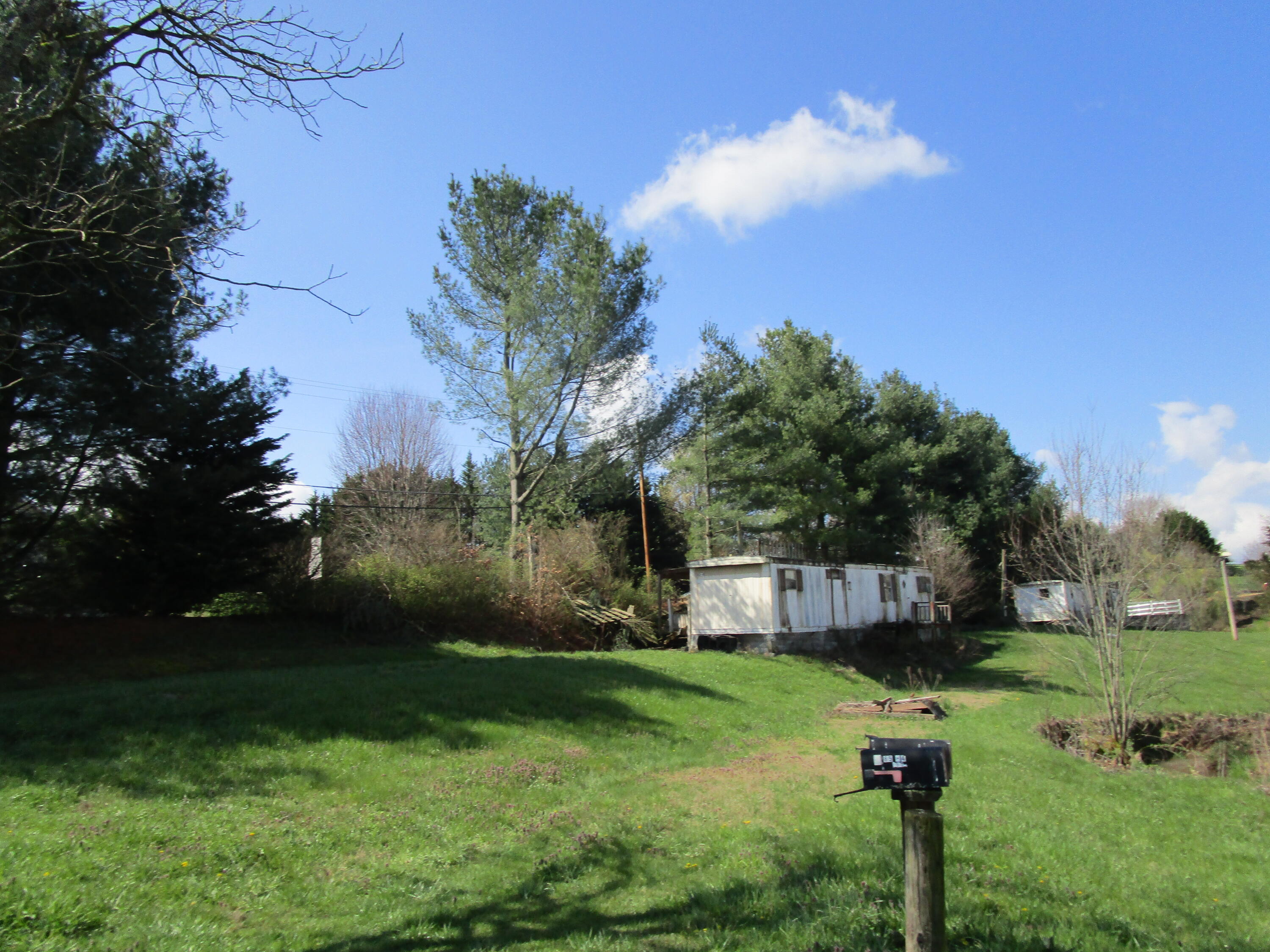 397 Hugh Cox Road Jonesborough, TN 37659 - Photo 3 of 15 IMG_4440