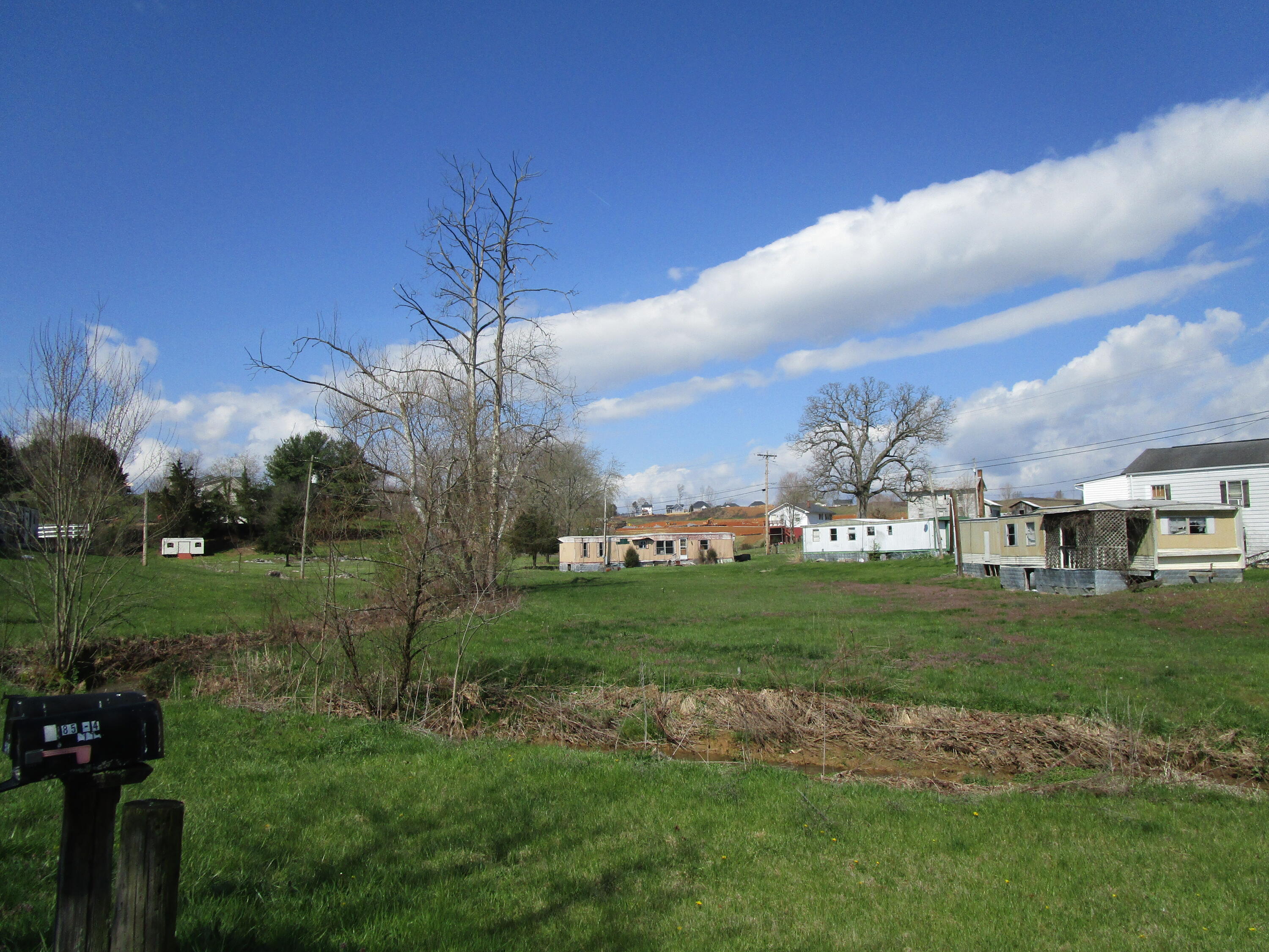 397 Hugh Cox Road Jonesborough, TN 37659 - Photo 4 of 15 IMG_4442
