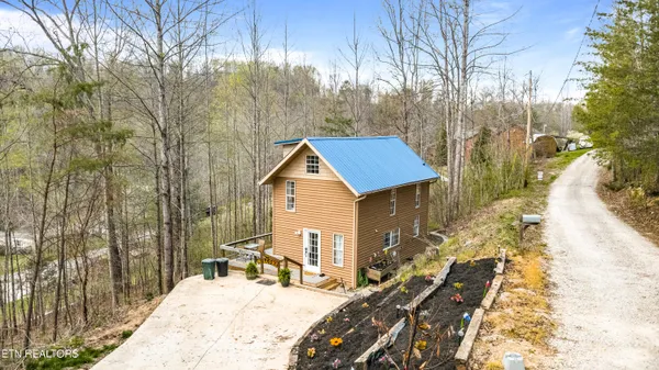 $250,000 | 517 Easter Lane, La Follette, TN 37766