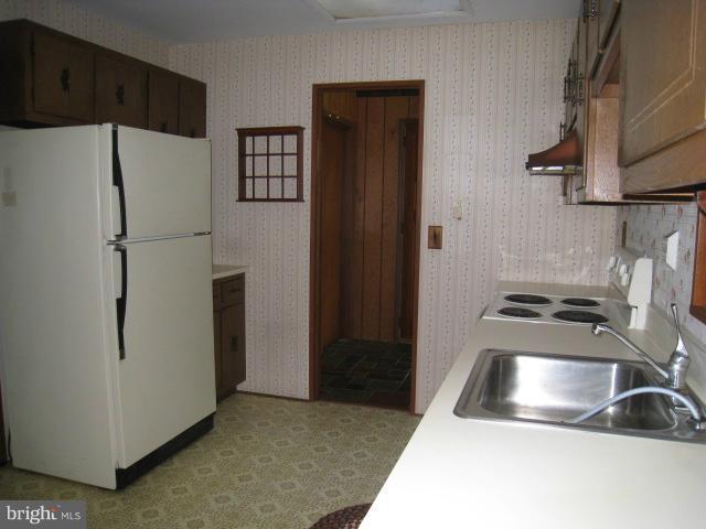 16 South Shore Road Elkton, MD 21921 - Photo 7 of 30 Kitchen
