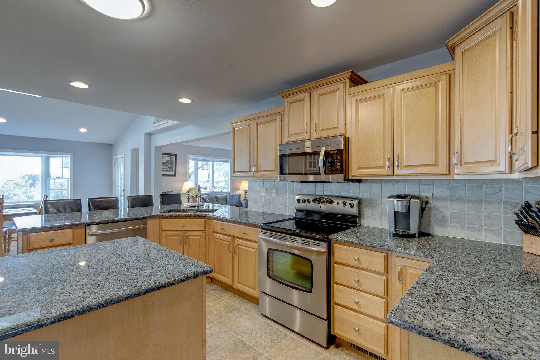 739 Tory Hollow Road Berwyn, PA 19312 - Photo 4 of 34 Eat-in kitchen