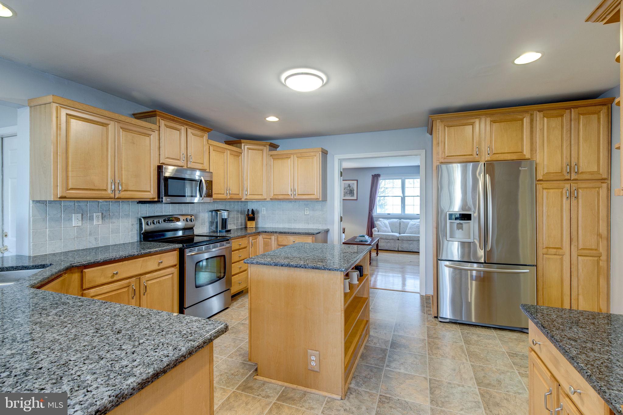 739 Tory Hollow Road Berwyn, PA 19312 - Photo 6 of 34 Eat-in kitchen