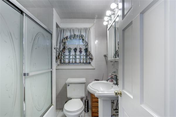 210 Lawrence Road Medford, MA 02155 - Photo 22 of 30 Gallery Image 22