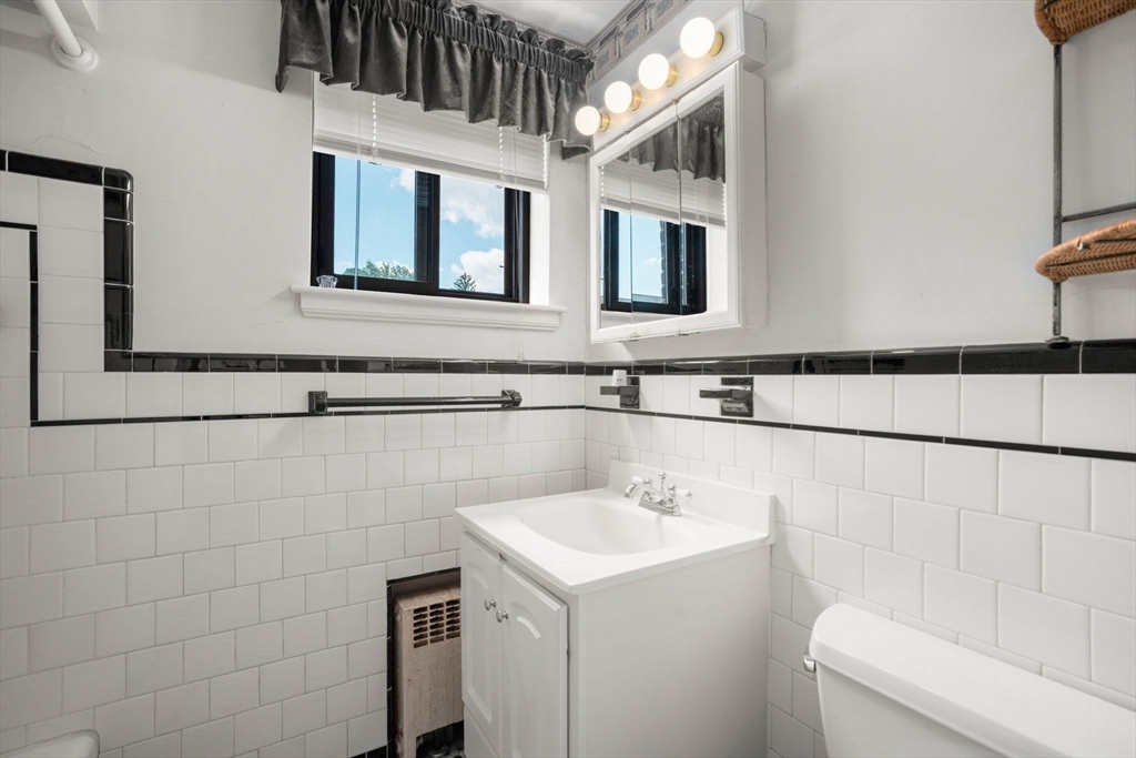 10 Ashland Street, Unit 2L Worcester, MA 01609 - Photo 16 of 22