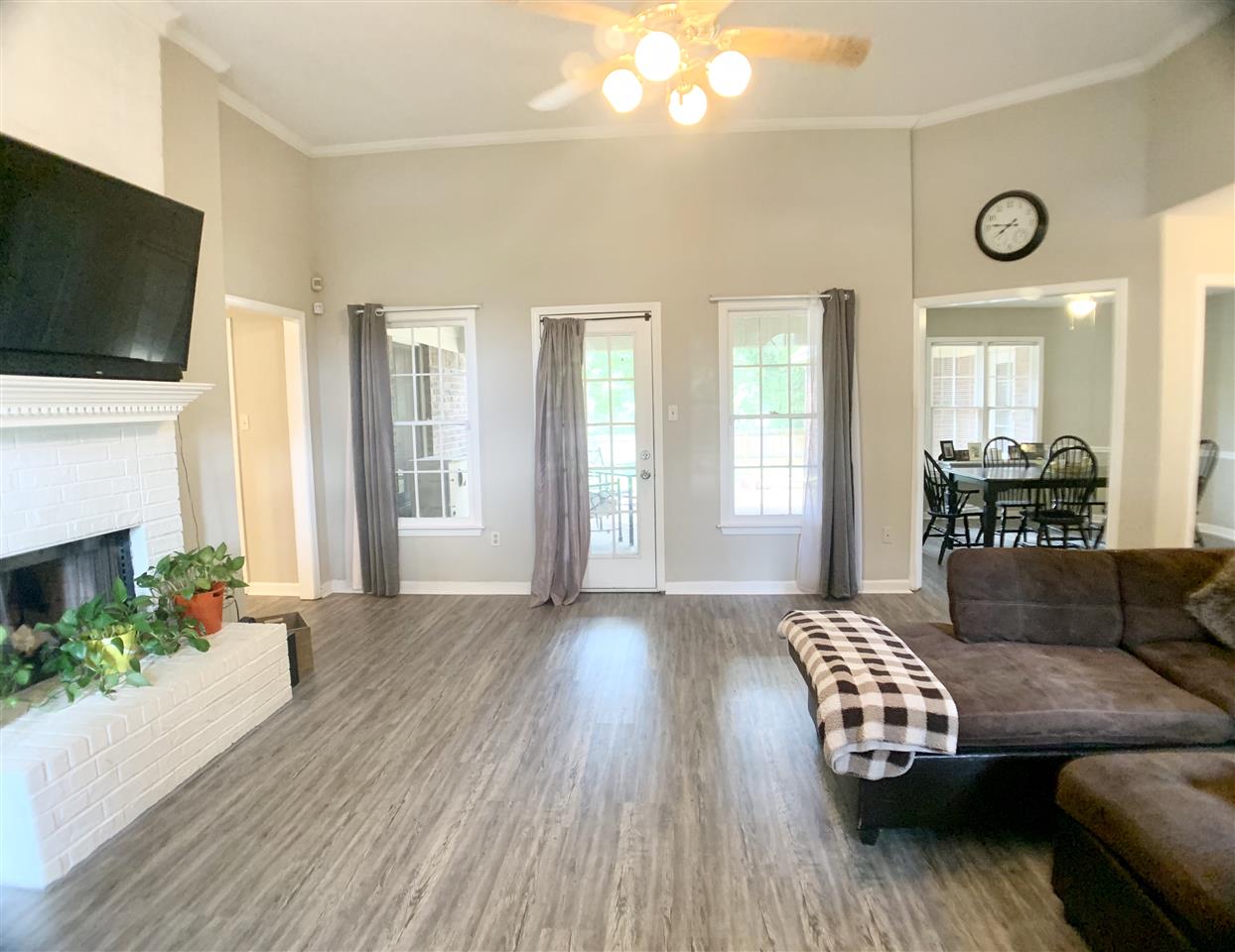 6960 Spring River Road Memphis, TN 38141 - Photo 2 of 20