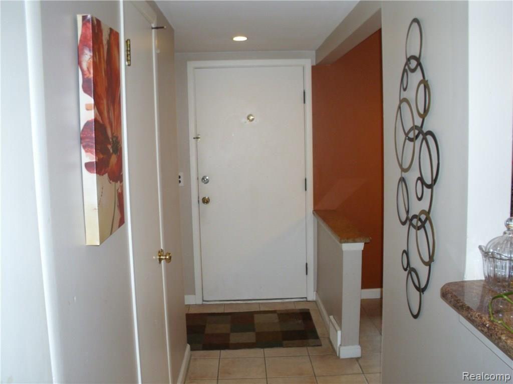 4416 15 Mile Road Sterling Heights, MI 48310 - Photo 2 of 39 DSCI8388.JPG