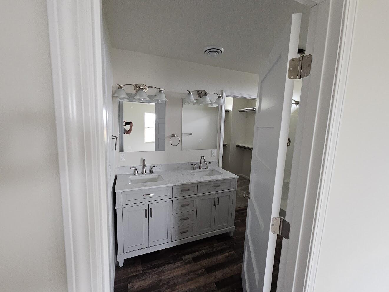 2223 Excalibur Way, Unit HB10) Sheridan, WY 82801 - Photo 8 of 21 Master Bath