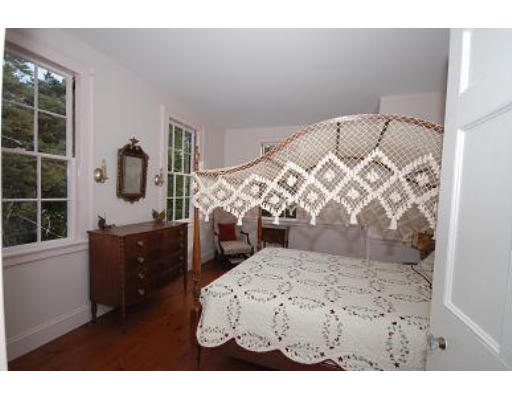 17 Miles Road Hingham, MA 02043 - Photo 11 of 12 Gallery Image 11