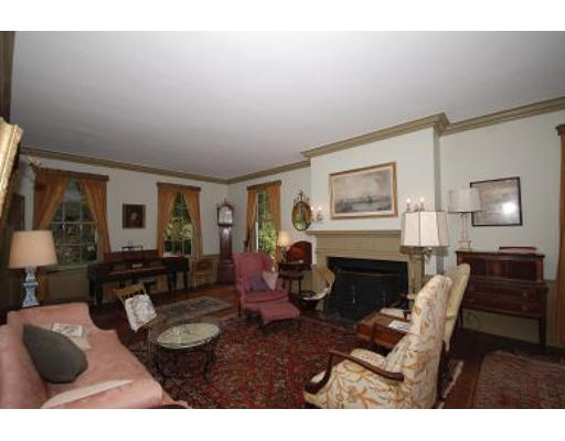 17 Miles Road Hingham, MA 02043 - Photo 7 of 12 Gallery Image 7