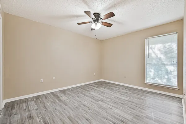 $129,000 | 260 El Dorado Boulevard, Unit 2008, Houston, TX 77598