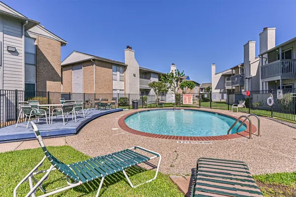 $129,000 | 260 El Dorado Boulevard, Unit 2008, Houston, TX 77598