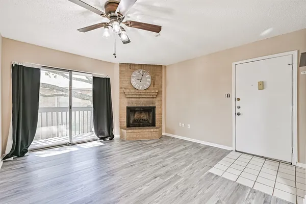 $129,000 | 260 El Dorado Boulevard, Unit 2008, Houston, TX 77598