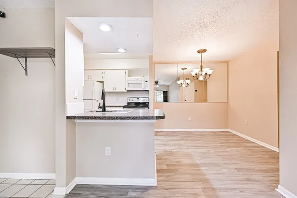 $129,000 | 260 El Dorado Boulevard, Unit 2008, Houston, TX 77598