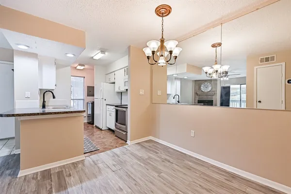 $129,000 | 260 El Dorado Boulevard, Unit 2008, Houston, TX 77598