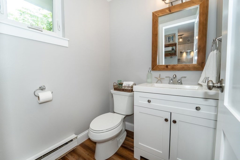 10 Beal's Cove Road, Unit E Hingham, MA 02043 - Photo 14 of 31